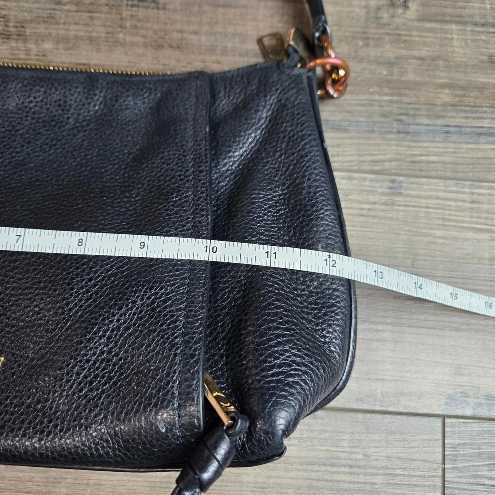 Coach Black Pebbled Leather Shoulder Bag Purse Gold Hardware Y2K Vintage Classic